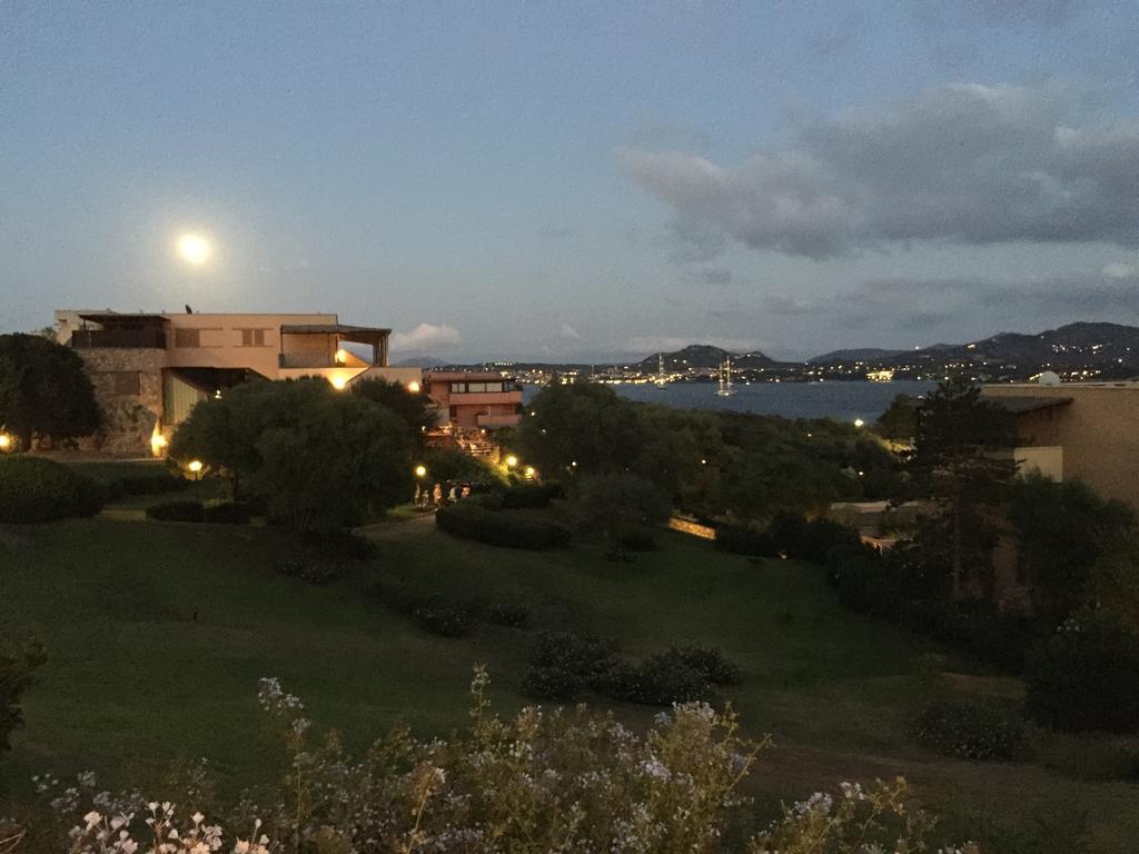 Luxury Apartment Sardegna Portisco Szoba fotó