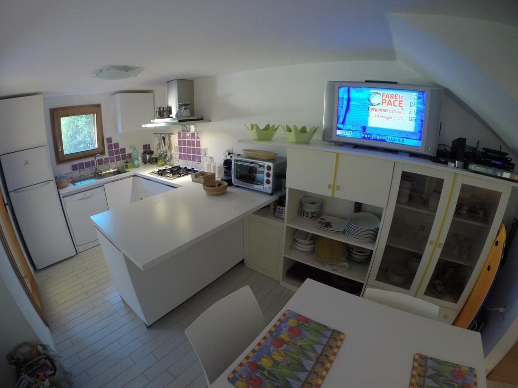 Luxury Apartment Sardegna Portisco Szoba fotó